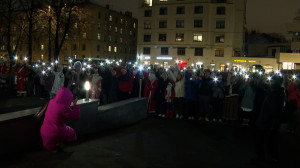 Праздник с доставкой! Юбилейный флешмоб Дедов Морозов для пациентов НИИ детской онкологии, гематологии и трансплантологии имени Раисы Горбачёвой