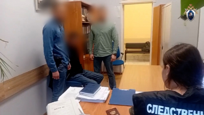 Суд арестовал мужчину, который 22 года назад убил в парадной петербурженку из-за золотых сережек