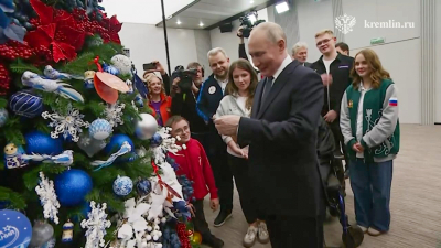 Грёзы о космосе, Мировом океане и ДПС: Владимир Путин исполнит мечты детей с «Ёлки желаний»