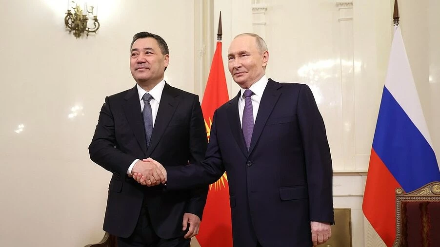 Путин встретился с президентом Киргизии Жапаровым - tvspb.ru