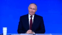 Владимир Путин заявил, что Россия и дальше будет поддерживать настрой молодежи создавать семьи и заводить детей