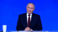 Владимир Путин заявил, что Россия и дальше будет поддерживать настрой молодежи создавать семьи и заводить детей
