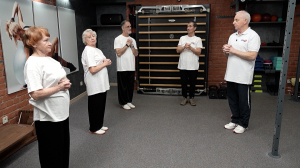 Зарядка для людей «серебряного возраста». Упражнения для шейного и грудного отдела позвоночника