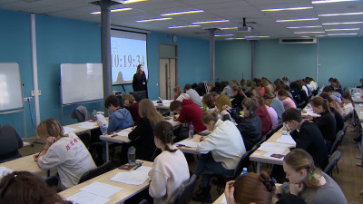 Александр Беглов: Наставники школьников, победивших на олимпиадах, получат премии городского правительства