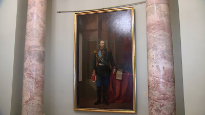 Александр Беглов посетил выставку «Эпоха Императора Александра III и её наследие»