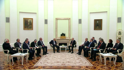 Россия готова направить $1 млрд в «Совет мира»: Владимир Путин в Кремле обсудил с палестинским лидером восстановление Газы