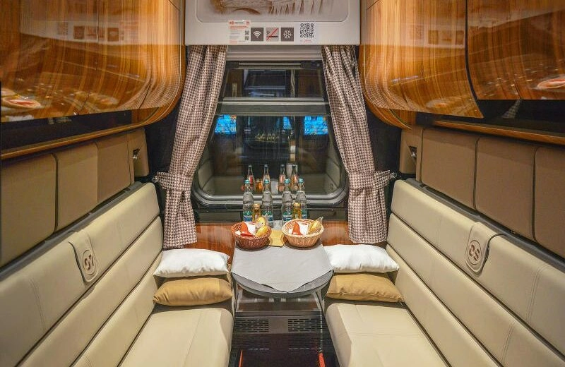 В 2025 году более 500 вагонов пополнили составы дальнего следования России - tvspb.ru