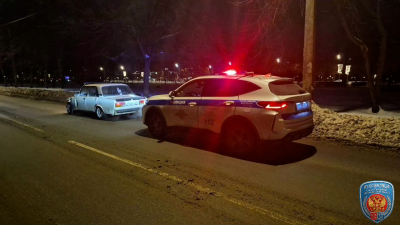 В Петербурге инспекторы ДПС установили личность очередного дрифтера