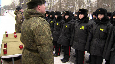 Юные петербуржцы почтили память учителей и детей блокадного Ленинграда