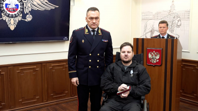 Служба под пулями: в Петербурге полицейских наградили за отвагу и мужество при исполнении