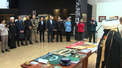 Более 20 предметов из зоны СВО передали в Государственный музей истории и религии