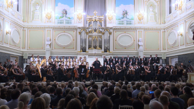 Александр Беглов выразил соболезнование в связи с кончиной Владислава Чернушенко