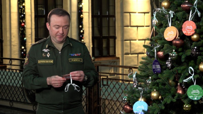 Павел Фрадков исполнил новогоднюю мечту трёхлетней петербурженки Софьи