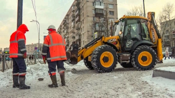 «Водоканал» рассказал, как устраняют последствия вытекания воды на Звездной улице