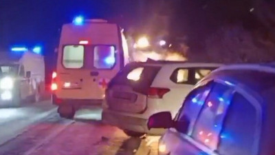 Четыре человека пострадали в ДТП под Петербургом, включая беременную женщину