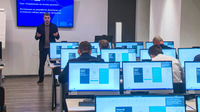 Участники первого потока программы «Время Героев Санкт-Петербурга» завершают курс обучения и приступают к выпускным аттестационным работам