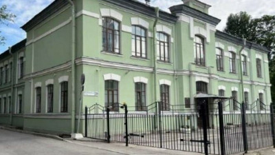 Здание Охтинского низшего механико-технического училища признали региональным памятником