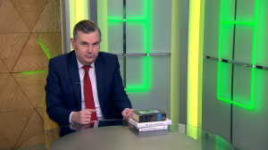 Читательская карта: сборник рассказов Дмитрия Каралиса «Самовар графа Толстого», цикл Джека Лондона про приключения Смока Беллью и честные мемуары Сергея Юрского «Игра в жизнь»