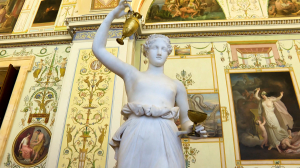 Скульптура после реставрации — «Геба» и «Амур и Психея» Антонио Кановы