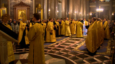 В Казанском соборе прошел новогодний молебен — митрополит Варсонофий поздравил всех с праздником
