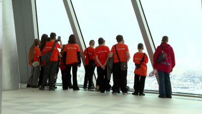 Дети из Мариуполя получили новогодние подарки