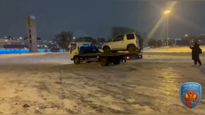 Мужчина устроил дрифт у «Газпром Арены» и остался без машины