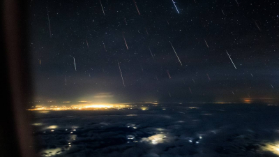 Роскосмос показал кадры самого яркого метеорного потока года
