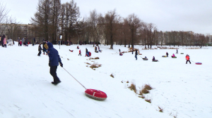 Ледянка вместо «ватрушки». Катаемся с горок, соблюдая правила безопасности