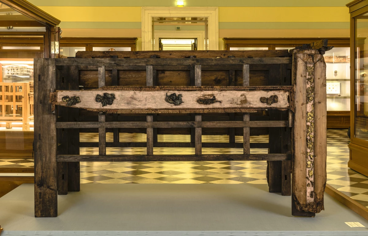 Театр-лаборатория Эрмитажа «Чудесный источник» представит спектакль-променад «Ящик Пандоры» - tvspb.ru