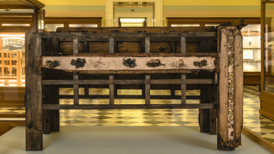 Театр-лаборатория Эрмитажа «Чудесный источник» представит спектакль-променад «Ящик Пандоры»