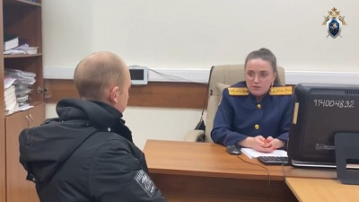 Суд арестовал жителя Сочи, который в подвале дома на набережной Фонтанки убил знакомого кирпичом