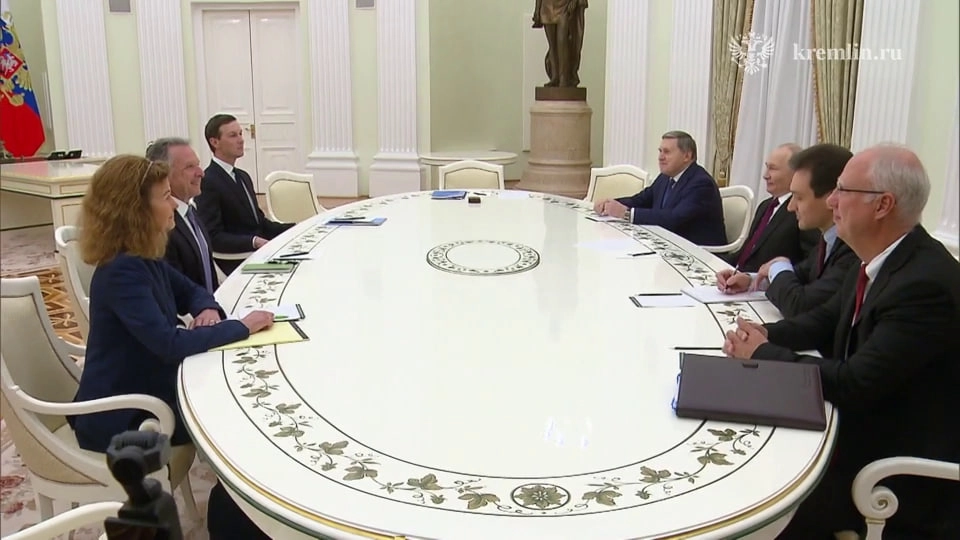 Bloomberg: Спецпосланники Дональда Трампа вновь хотят посетить Москву, чтобы встретиться с Владимиром Путиным - tvspb.ru