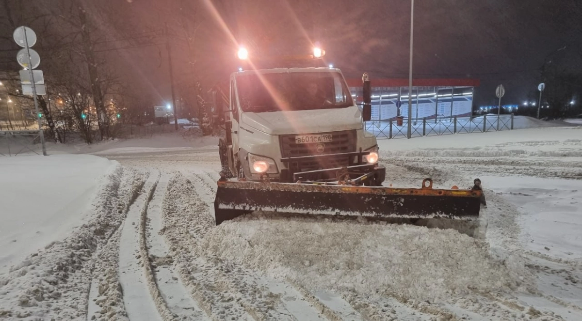 Снегопад не повлиял на работу общественного транспорта в Петербурге - tvspb.ru