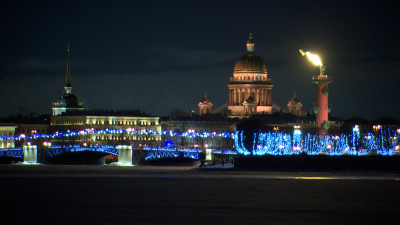 Александр Беглов: В годовщину прорыва блокады Ленинграда над Невой протянется световая «лента памяти», зажгутся факелы Ростральных колонн