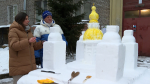 Снежные скульптуры на Ланском шоссе