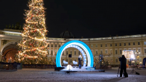 Новогодний рай интроверта: утро первого рабочего дня после каникул на Дворцовой площади