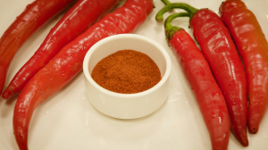 Банка витаминов и природные антибиотики в одной щепотке: топ-5 самых полезных специй