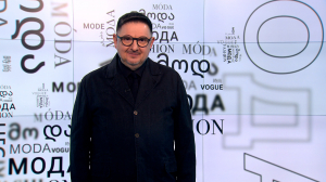 Акцент на плечи: модные тенденции и выразительные силуэты в новых коллекциях ведущих дизайнеров