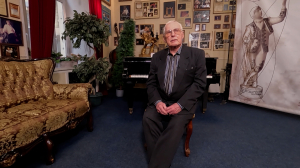 Кофе со сливками и солнечное настроение, несмотря на погоду за окном. Идеальное утро заслуженного артиста России Владимира Гостюхина