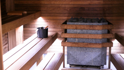 Современный водный центр: в Сестрорецке после реконструкции открылась историческая баня