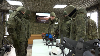 Как петербургских операторов БПЛА учат летать в виртуальной реальности