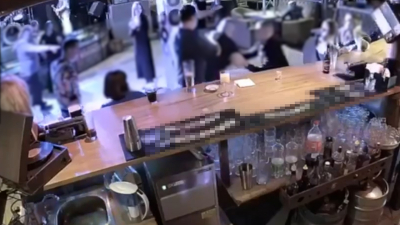 Хотел обнять, но разбил стакан о лицо: конфликт в баре дошел до суда