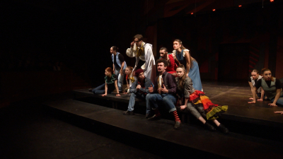 Студенты РГИСИ из Мариуполя представили на сцене новый спектакль «Слуга двух господ»