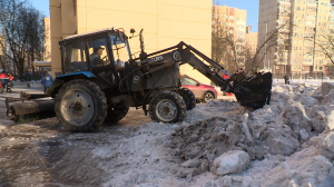 Организация работ по зимней уборке в Невском районе