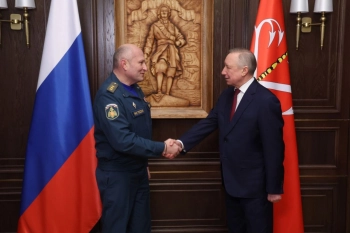 Александр Беглов и Александр Куренков обсудили расширение возможностей петербургского пожарно-спасательного гарнизона