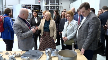 На площадке ОЭЗ «Санкт-Петербург» обсудили комплексные меры поддержки петербургской промышленности