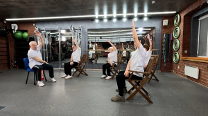 Зарядка для людей «серебряного» возраста. Упражнения для ног и коленных суставов