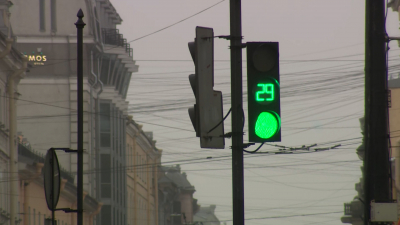 В ночь на 1 марта отключат светофор на перекрёстке Невского и Лиговского проспектов