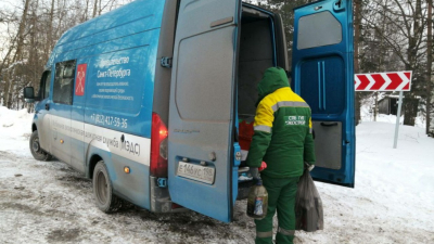 От батареек до противогазов: что петербуржцы приносили в пункты приёма отходов на прошедшей неделе