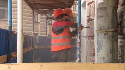 В Петербурге в ближайшие три месяца запланировано более 600 работ по ремонту и благоустройству